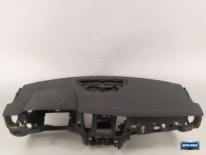 Dashboard from a Volvo V90 II (PW) 2.0 D4 16V 2018