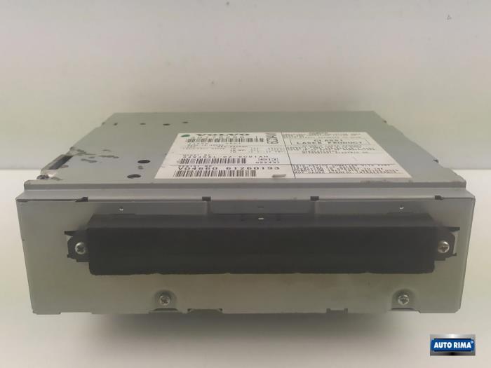 Volvo V50 CD players stock