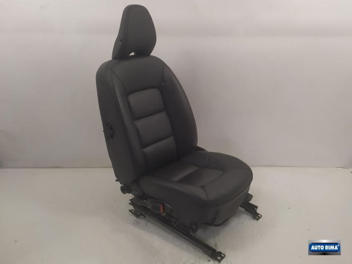 Seat, left from a Volvo XC70 2011