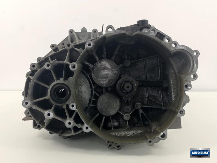 Gearbox Volvo V60 I 2.0 D3 20V - 1285017 D5204T2 M66