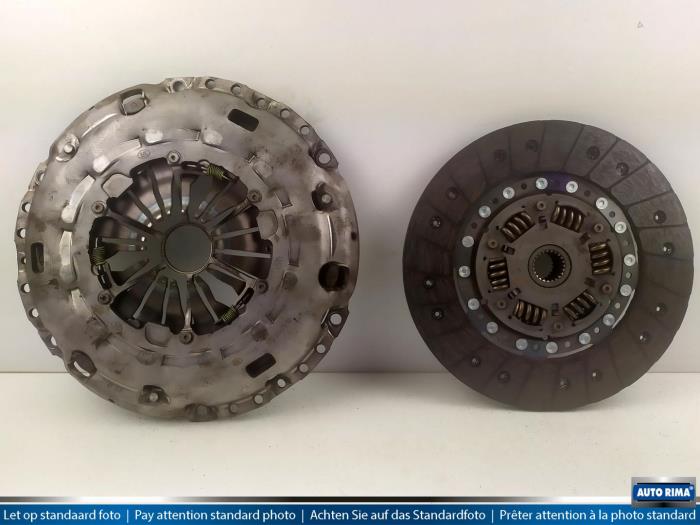 Clutch kit (complete) from a Volvo XC90 2004