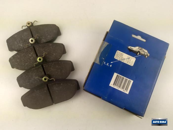 Front brake pad from a Volvo 7-Serie 1992