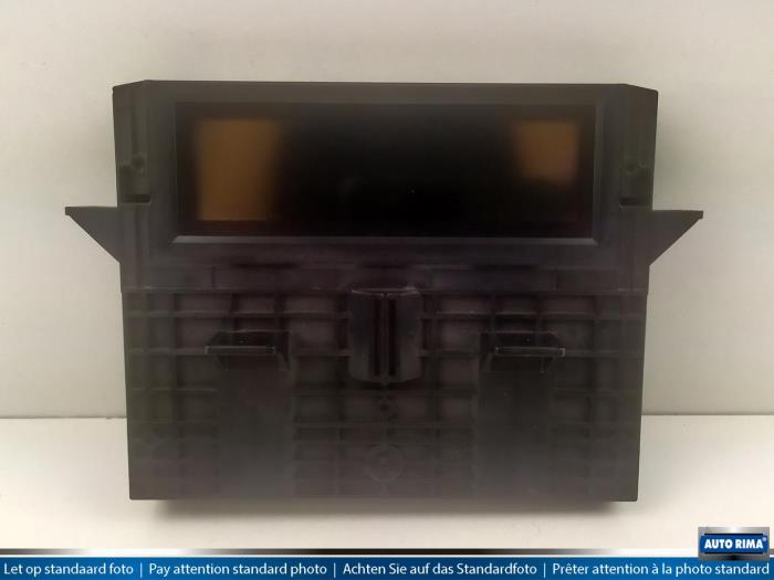 Begagnade Innerdisplay Volvo XC60 Pris € 49,95 Marginaltabell erbjuds av Auto Rima Druten