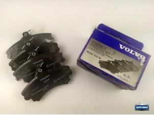 Used Front brake pad Volvo V40 Price € 34,95 Margin scheme offered by Auto Rima Druten