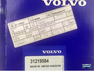 Used Fuel filter Volvo V50 Price € 24,95 Margin scheme offered by Auto Rima Druten