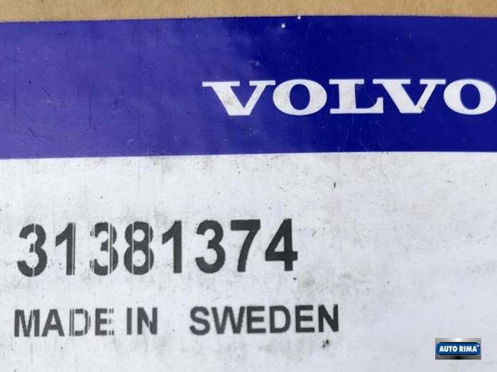 Tarcza hamulcowa przód z Volvo V40 2012