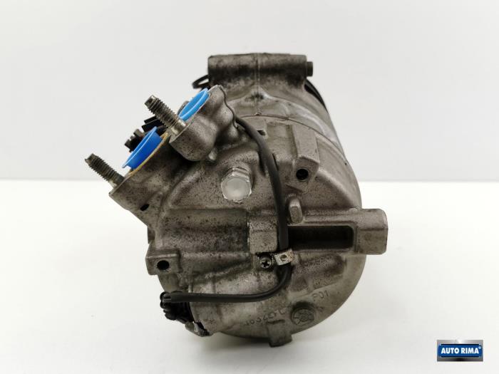 Bomba de aire acondicionado de un Volvo V60 I (FW/GW) 2.0 D4 16V 2015