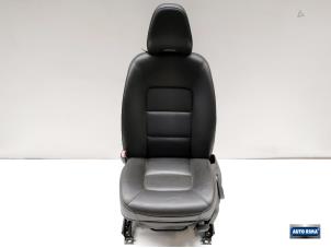Używane Fotel lewy Volvo V70 Cena € 149,95 Procedura marży oferowane przez Auto Rima Druten