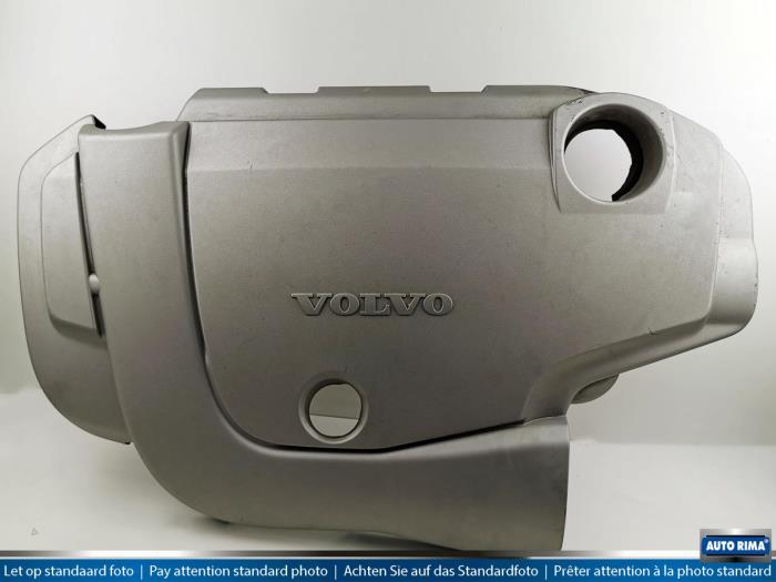 Chapa protectora motor de un Volvo S40 2009