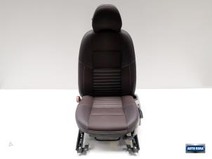 Używane Fotel lewy Volvo V50 Cena € 149,95 Procedura marży oferowane przez Auto Rima Druten