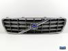 Grille from a Volvo XC70 (SZ) XC70 2.4 T 20V 2001