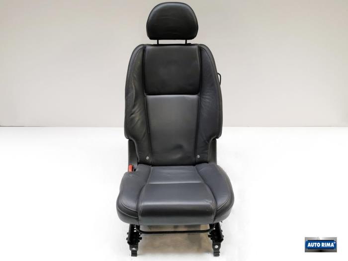 Seat, left from a Volvo XC90 2009
