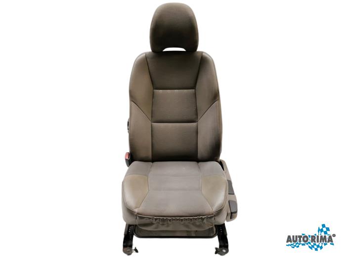 Gebrauchte Sitz links Volvo V70 (SW) 2.0 T 20V Preis € 124,95 Margenregelung angeboten von Auto Rima 