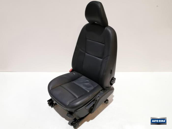 Seat, left from a Volvo V50 2006