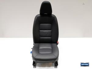 Używane Fotel prawy Volvo XC70 Cena € 149,95 Procedura marży oferowane przez Auto Rima Druten