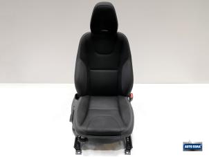 Used Seat, right Volvo V60 Price € 149,95 Margin scheme offered by Auto Rima Druten