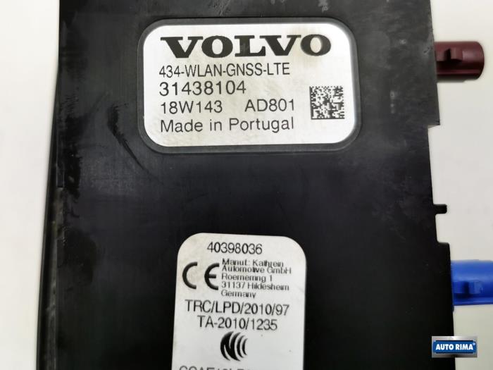 GPS Antenne van een Volvo XC60 II (UZ) 2.0 D4 16V 2018