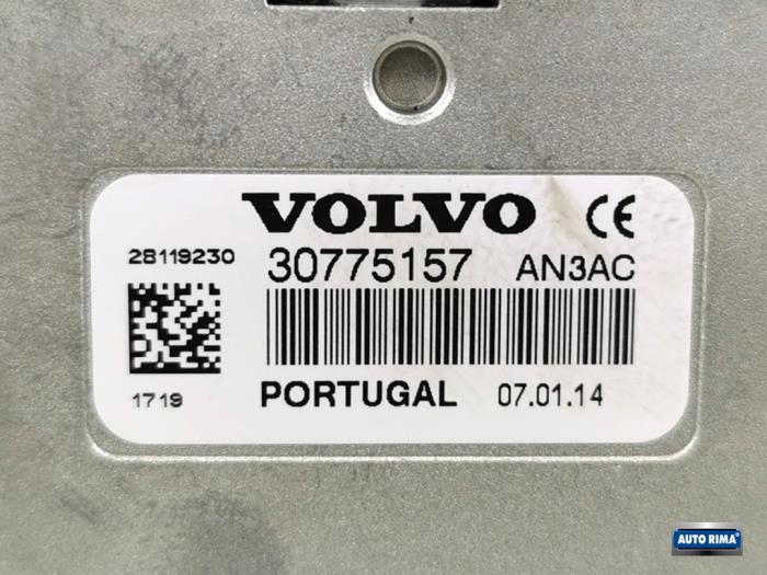 Antenne GPS d'un Volvo V60 I (FW/GW) 2.0 T5 16V 2014