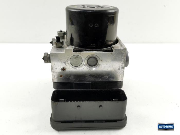 Begagnade ABS-pump Volvo V60 I (FW/GW) 2.0 D3 20V Pris € 99,95 Marginaltabell erbjuds av Auto Rima 