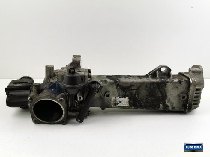 EGR valve Volvo XC70 2.4 D5 20V 205 AWD 31272702 D5244T10