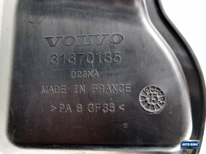 Tubo de aspiración Aire de un Volvo V40 (MV) 2.0 D3 16V 2015