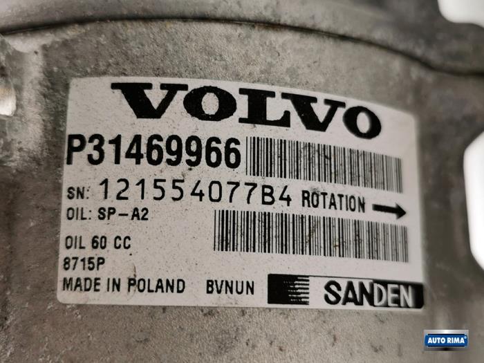 Air conditioning pump Volvo V40 2.0 T2 16V - 31469966 B4204T38 VOLVO