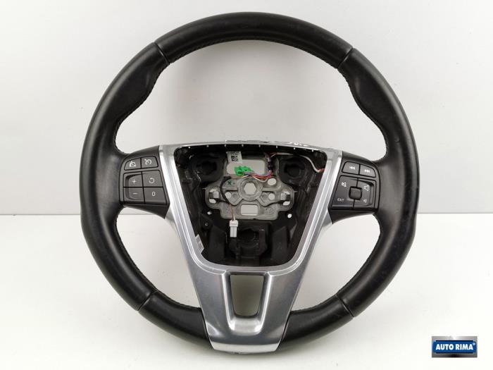 Steering wheel from a Volvo V60 I (FW/GW) 2.0 D3 20V 2013