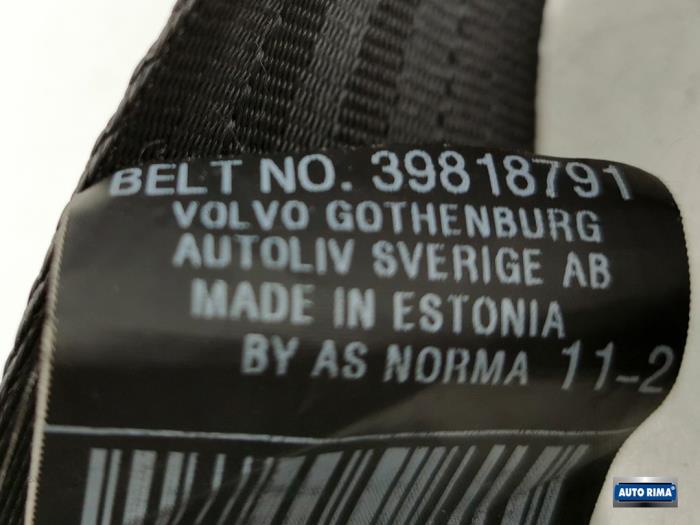 Front seatbelt, left from a Volvo XC70 (BZ) 2.0 D3 20V 2013