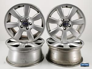 Used Set of sports wheels Volvo S60 II (FS) 2.0 D3 20V Price € 149,95 Margin scheme offered by Auto Rima Druten