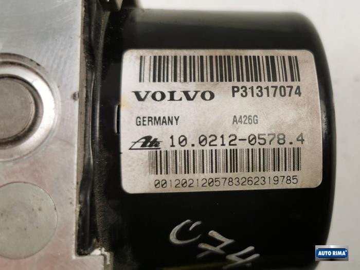 Bomba ABS de un Volvo V40 (MV) 1.6 D2 2013