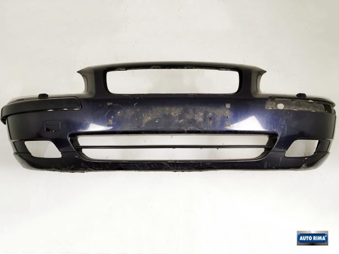 Volvo V70 Front bumper covers stock