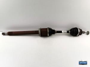Used Front drive shaft, right Volvo V70 (BW) 2.0 D4 16V Price € 149,95 Margin scheme offered by Auto Rima Druten