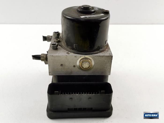 Begagnade ABS-pump Volvo V50 (MW) 1.8 16V Pris € 49,95 Marginaltabell erbjuds av Auto Rima 