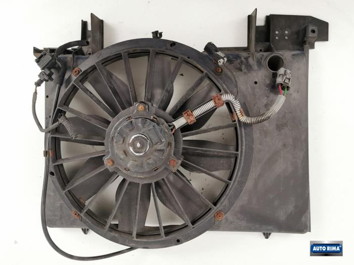 Cooling fans from a Volvo V70 (GW/LW/LZ) 2.4 20V 170 1999