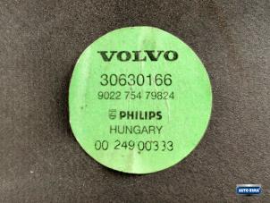 Bashögtalare från en Volvo V40 (VW) 2.0 16V T4 2003