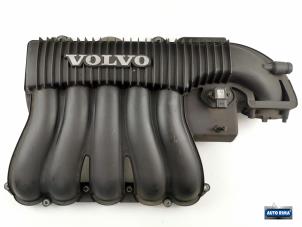 Usados Tapa de válvulas Volvo C70 (MC) 2.4 20V Precio € 49,95 Norma de margen ofrecido por Auto Rima Druten