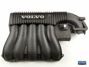 Usados Tapa de válvulas Volvo C70 (MC) 2.4 20V Precio € 49,95 Norma de margen ofrecido por Auto Rima Druten