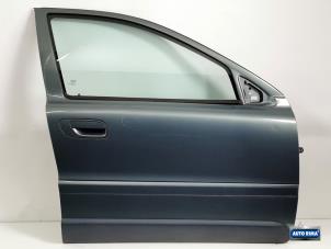 Gebrauchte Tür 4-türig rechts vorne Volvo XC70 (SZ) XC70 2.4 T 20V Preis € 124,95 Margenregelung angeboten von Auto Rima Druten