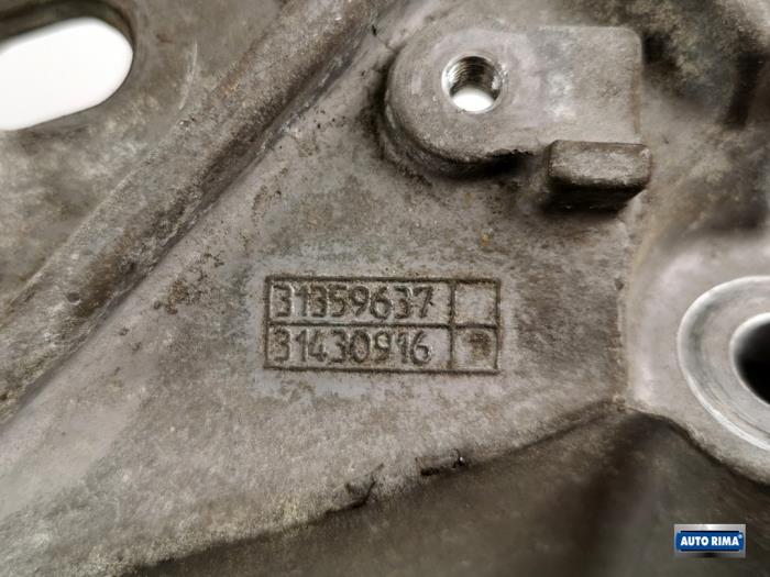 Engine mount Volvo V40 2.0 T2 16V - 31359637 B4204T38