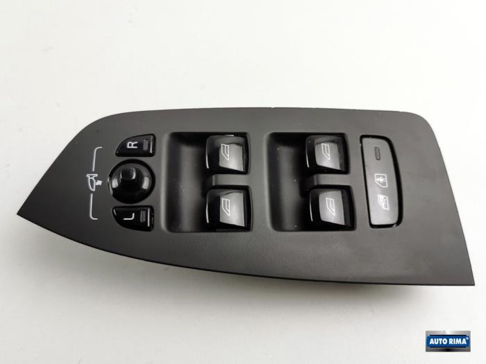 Electric window switch from a Volvo XC90 II 2.0 D5 16V AWD 2017