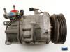 Air conditioning pump from a Volvo V60 I (FW/GW) 2.0 D4 16V 2017