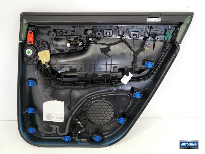 Revêtement portière haut 4portes arrière gauche d'un Volvo XC90 II 2.0 D5 DRIVe 16V Polestar AWD 2021