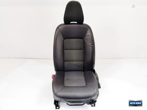 Gebrauchte Sitz links Volvo XC70 (BZ) 3.0 T6 24V AWD Preis € 124,95 Margenregelung angeboten von Auto Rima Druten