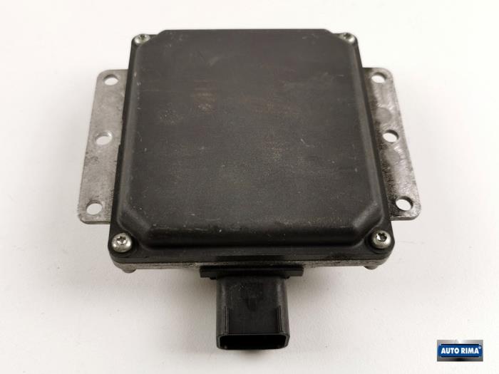 ACC sensor (distance) from a Volvo V40 Cross Country (MZ) 2.5 T5 20V AWD 2015