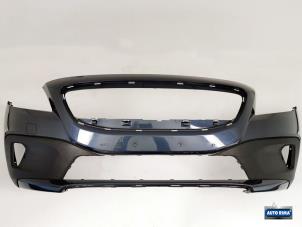 Used Front bumper cover Volvo V40 Cross Country (MZ) Price € 249,95 Margin scheme offered by Auto Rima Druten