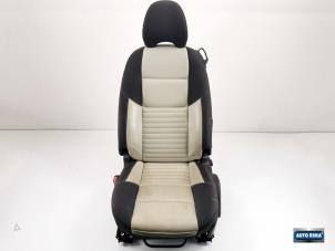 Używane Fotel lewy Volvo C30 (EK/MK) 1.8 16V Cena € 149,95 Procedura marży oferowane przez Auto Rima Druten