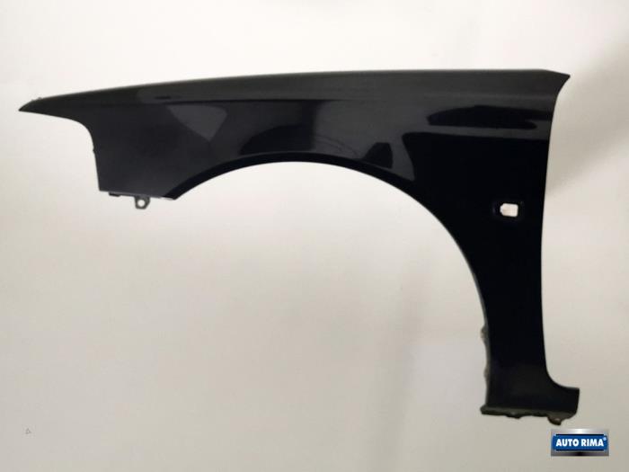 Front wing, left from a Volvo V40 (VW) 2.0 16V Turbo 2003
