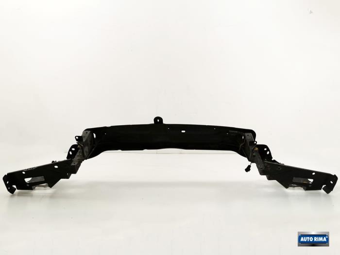 Front panel from a Volvo XC90 I 2.4 D3 20V 2010