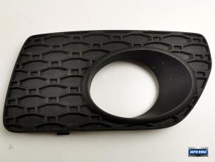 Used Fog light cover plate, right Volvo XC70 (BZ) 2.4 D 20V AWD Price € 19,95 Margin scheme offered by Auto Rima Druten