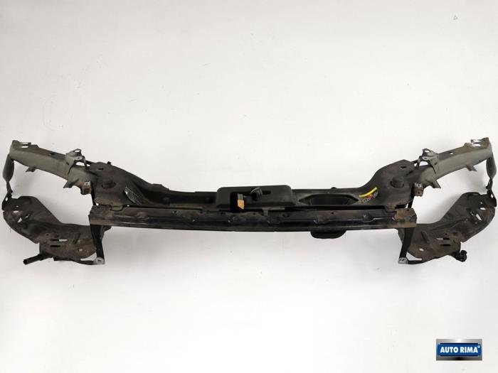 Używane Panel przedni Volvo C30 (EK/MK) 2.4 D5 20V Cena € 49,95 Procedura marży oferowane przez Auto Rima 